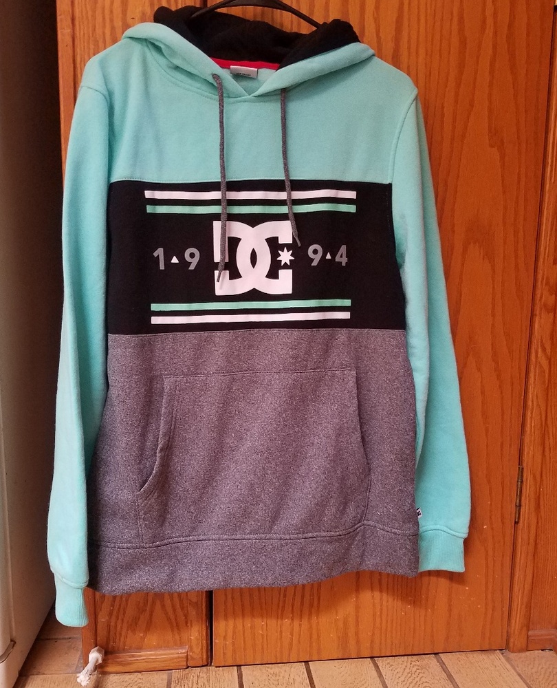 Women's DC blue and grey pullover hoodie